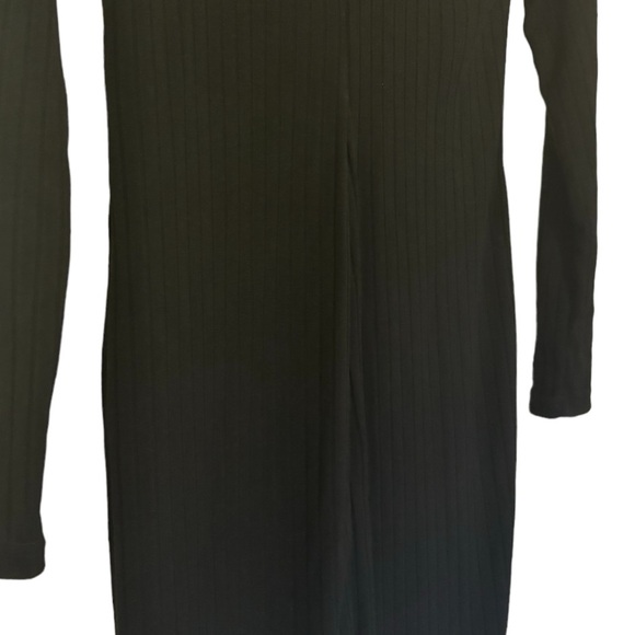 NWT Dynamite dress. Size Medium. Black ribbed fabric. - Picture 5 of 11